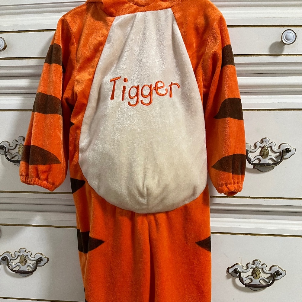Tigger costume